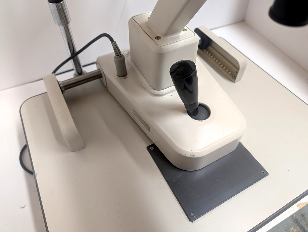 Topcon OM-4 Opthalmometer Keratometer AA1