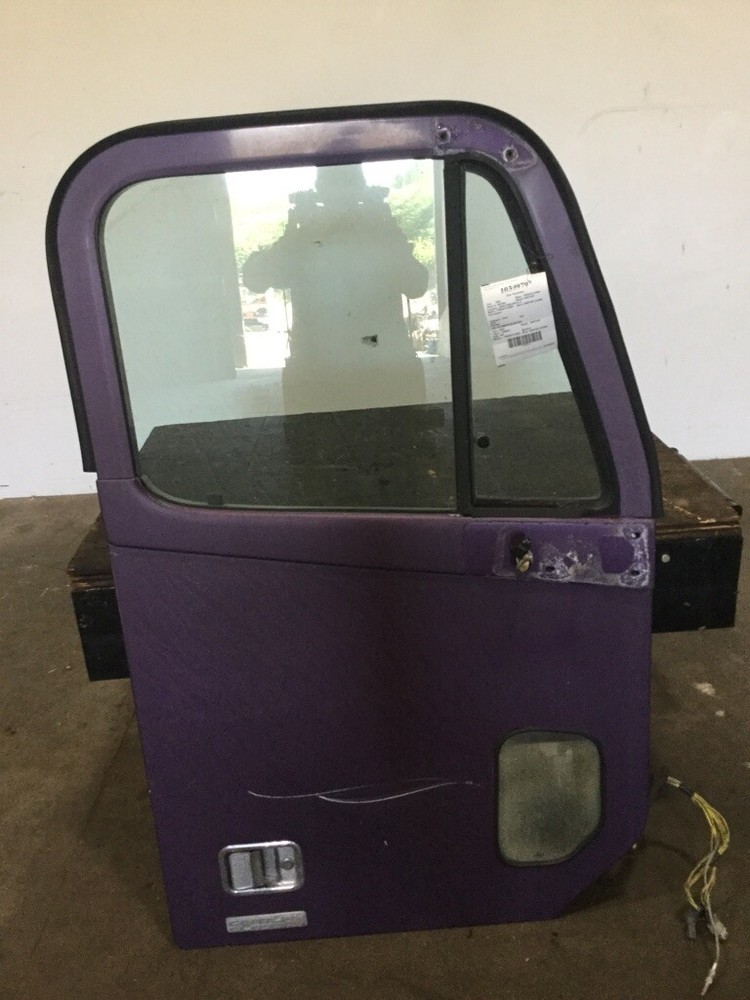 FREIGHTLINER CENTURY CLASS Door Assembly Tag# 1039979