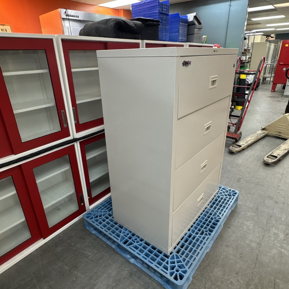 FIREKING TURTLE 4 DRAWER FIRE RESISTANT CABINET, GREAT CONDITION!! W/KEY