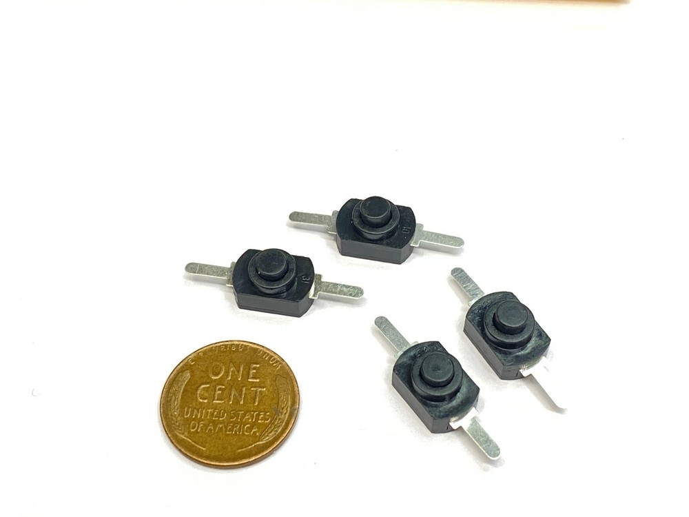 10 Pieces Small black push button switch latching locking flashlight 1a 2pin B5