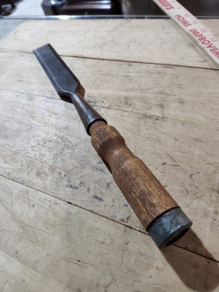 Antique Ohio Tool 1-1/4" Bevel Edge Socket Chisel Timber Framing