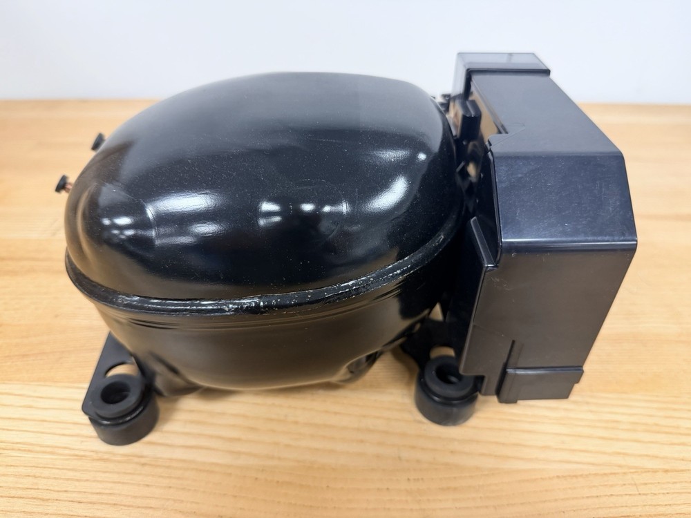 Embraco VESG11C Compressor, 2.1A, Input 220-240V, Output 230V