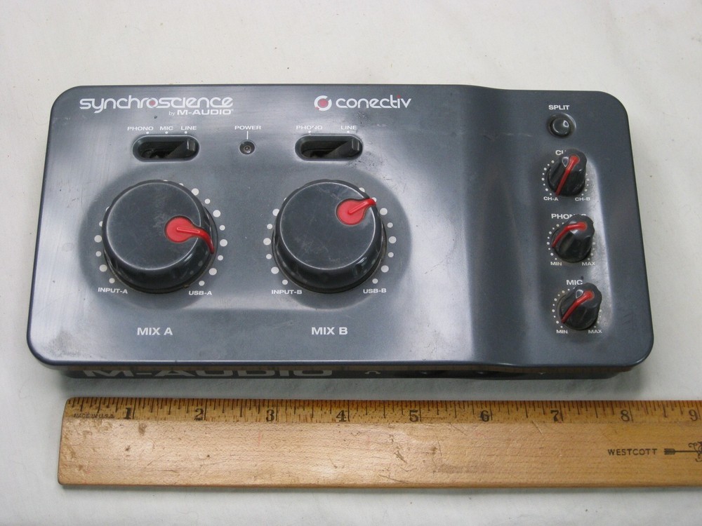 synchroscience M-AUDIO conectiv audio dj interface base unit only