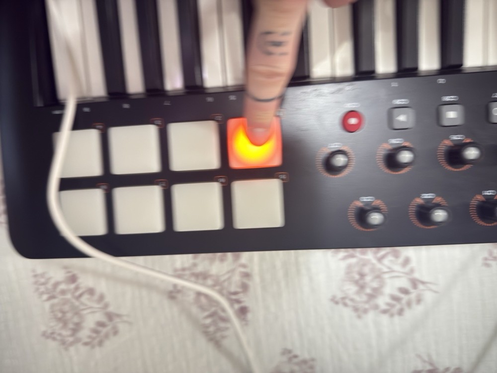 M-Audio Oxygen 49 USB MIDI Keyboard Controller with Pads, Pitch & Mod Wheels