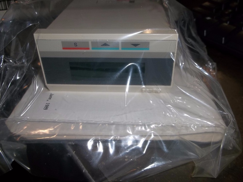 NEW IN BOX DIGITEC 2820A-27 DIGITAL PANEL METER (P10)