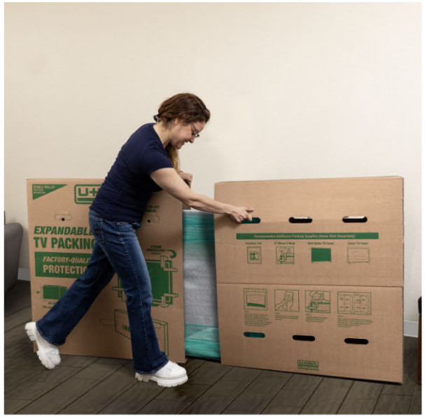 Heavy-Duty Expandable TV Moving Box - Large (32" - 70")