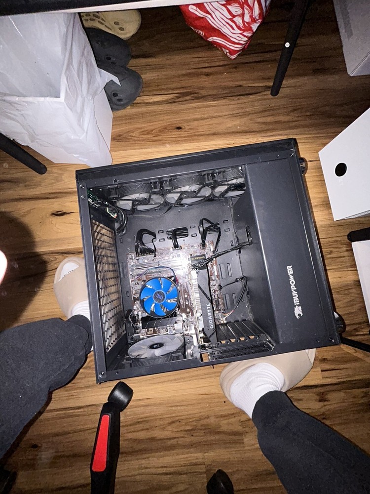 gaming computer desktop pc