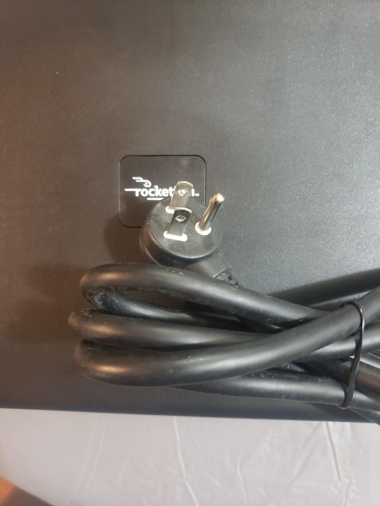 Rocketfish-Battery Backup And Power Management System. RF-825VA.