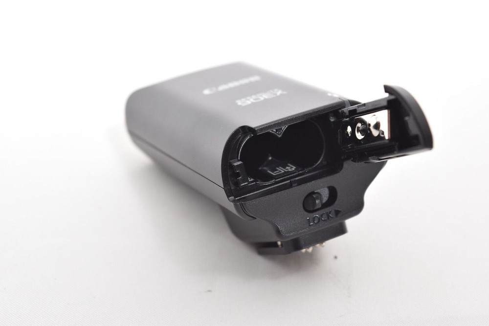 Canon Speedlite 90EX COMPACT Flash for Canon EOS-M Camera DSLR