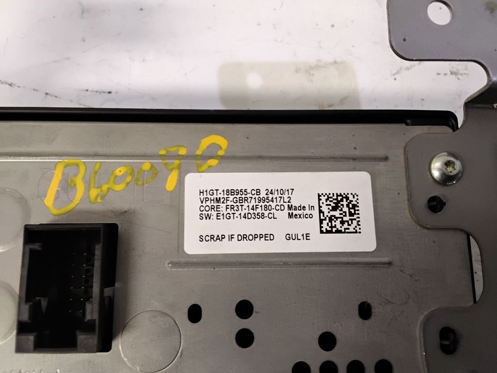 2016-2018 Ford Edge Center Dash Mounted 4.2" Display Screen