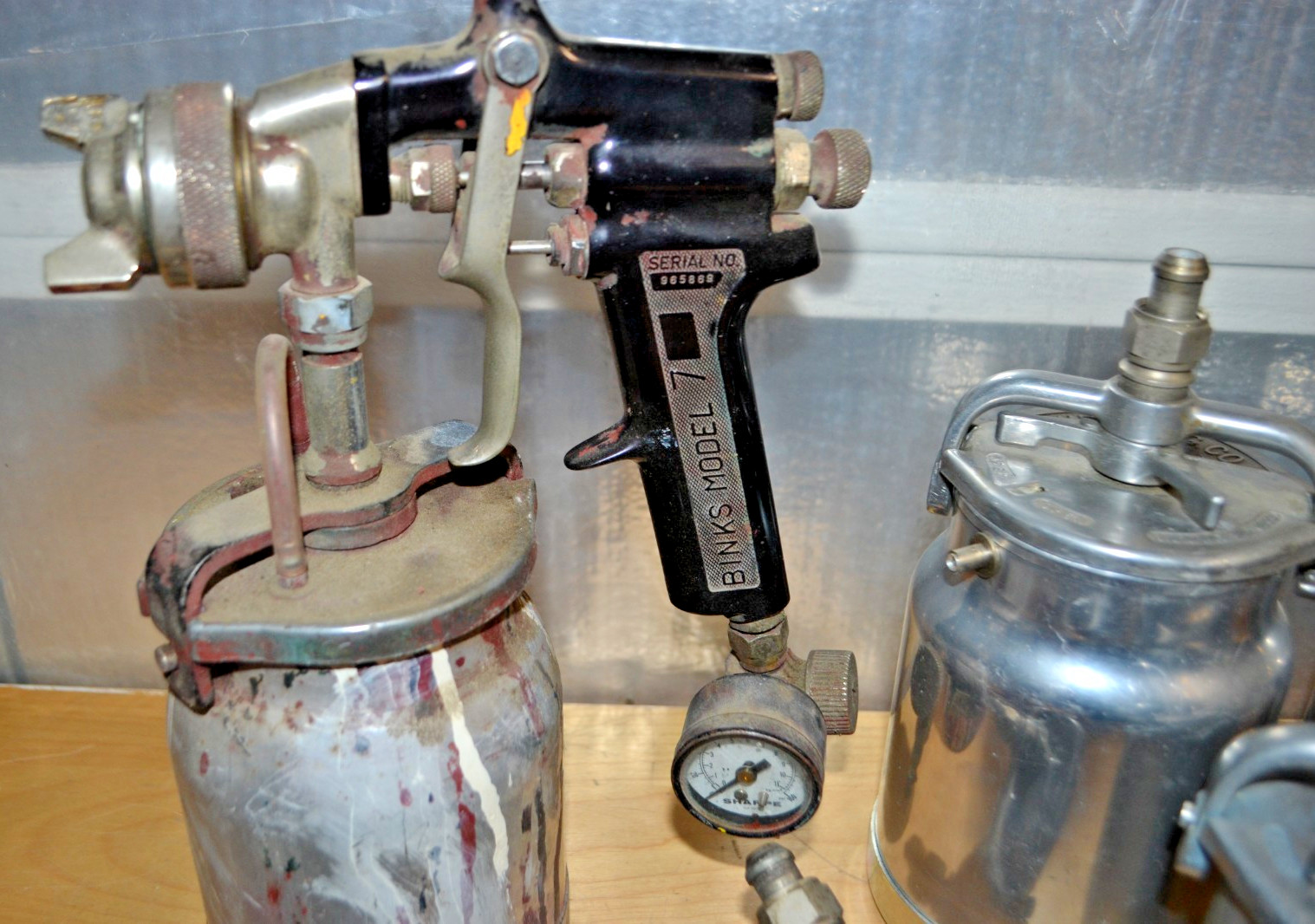 BINKS Mfg. Co. Models 7 , 18 , 15 Paint Spray Guns Lot, Nozzles, Cans ~ USA MADE