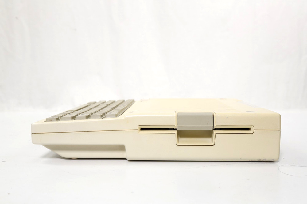 Vintage 1984 Apple IIc Computer A2S4000 w/ mouse, Disk Set, Disk IIc & more
