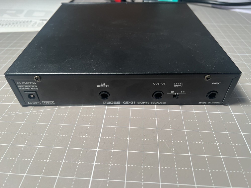 BOSS PRO GE-21 Graphic Equalizer Half Rack