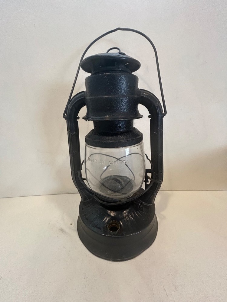 Antique Dietz No. 2 D-Lite Lantern