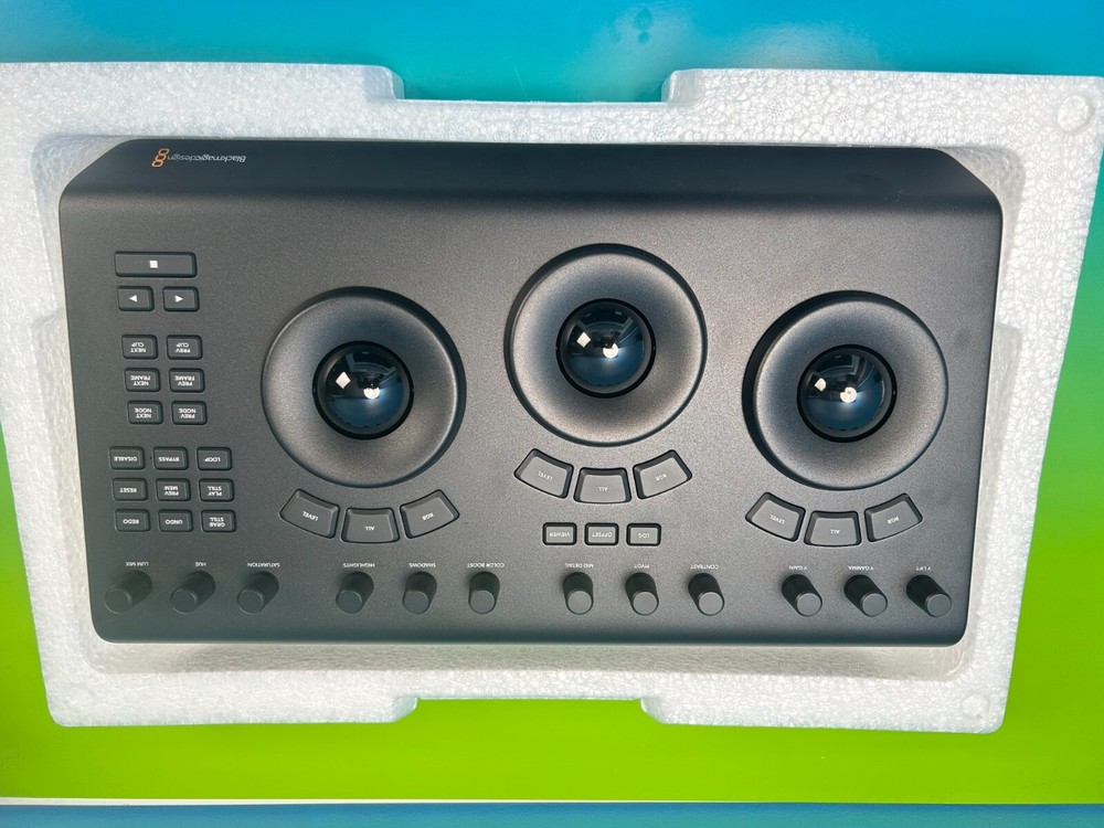 Blackmagic Design Davinci Resolve Micro Panel (No DaVinci Software included)