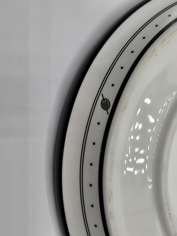 Zrike Round Appetizer Dish