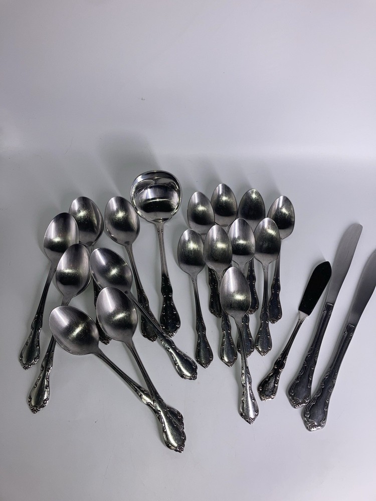 Oneida St Louis Flatware Lot 20 With Serving Ladle