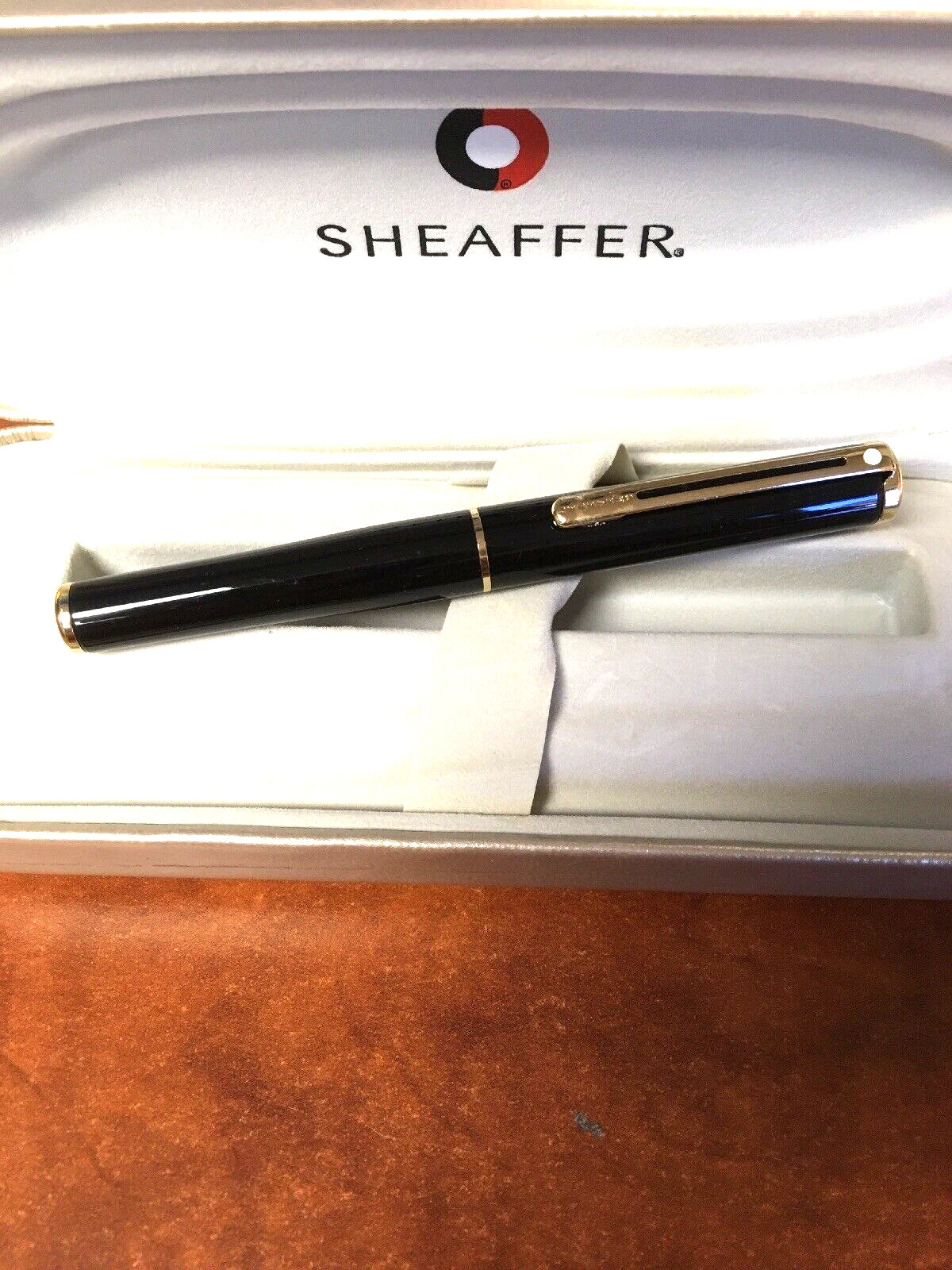 Sheaffer Agio COMPACT Black Lacquer "M Nib" Fountain Pen -- DAMAGED PACKAGING