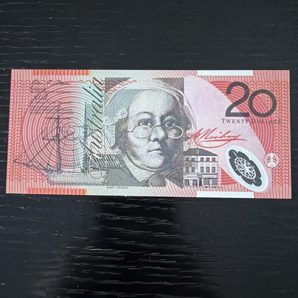 First AA13 + DA13 Last Prefix Stevens/Parkinson 2013 20 Dollars Polymer UNC