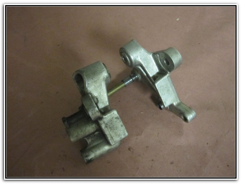 2000 HONDA CBR600 CBR 600 F4 Engine Motor Brackets CBR600F4