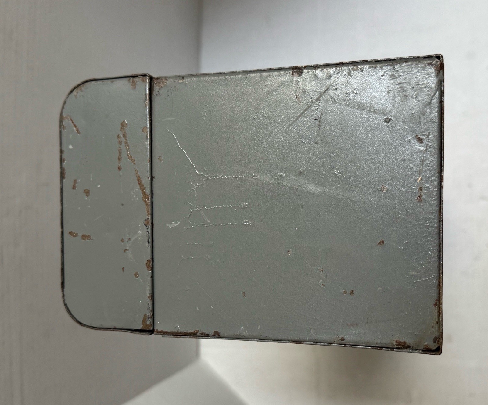 Wellsaw Model 400 Butcher Processor Breakdown Saw and Case