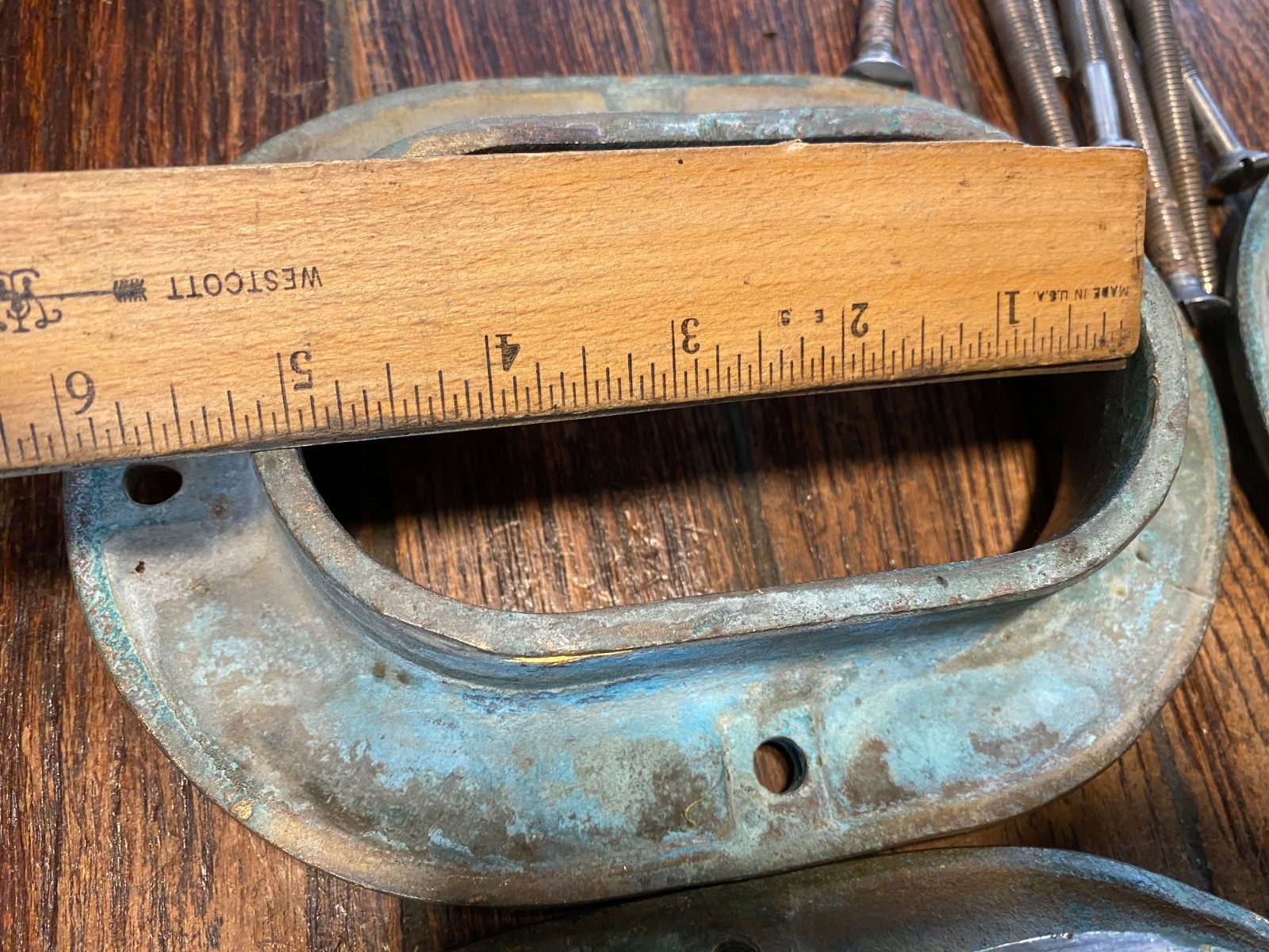 PAIR OF LARGE VINTAGE CAST BRONZE COMBINATION CLEAT/HAWSE HOLES 13" NICE PATINA!