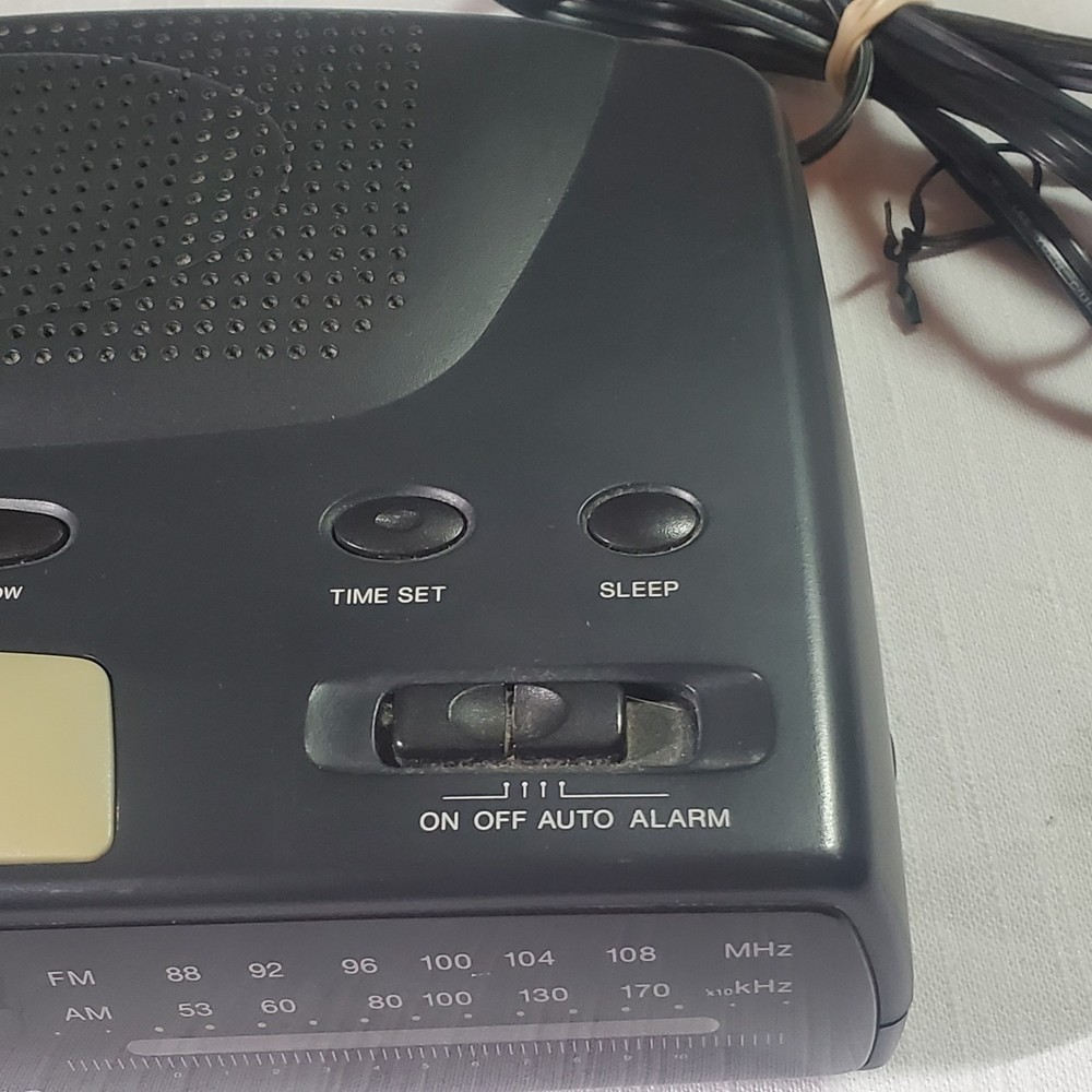 Optimus Alarm Clock Model CR-320