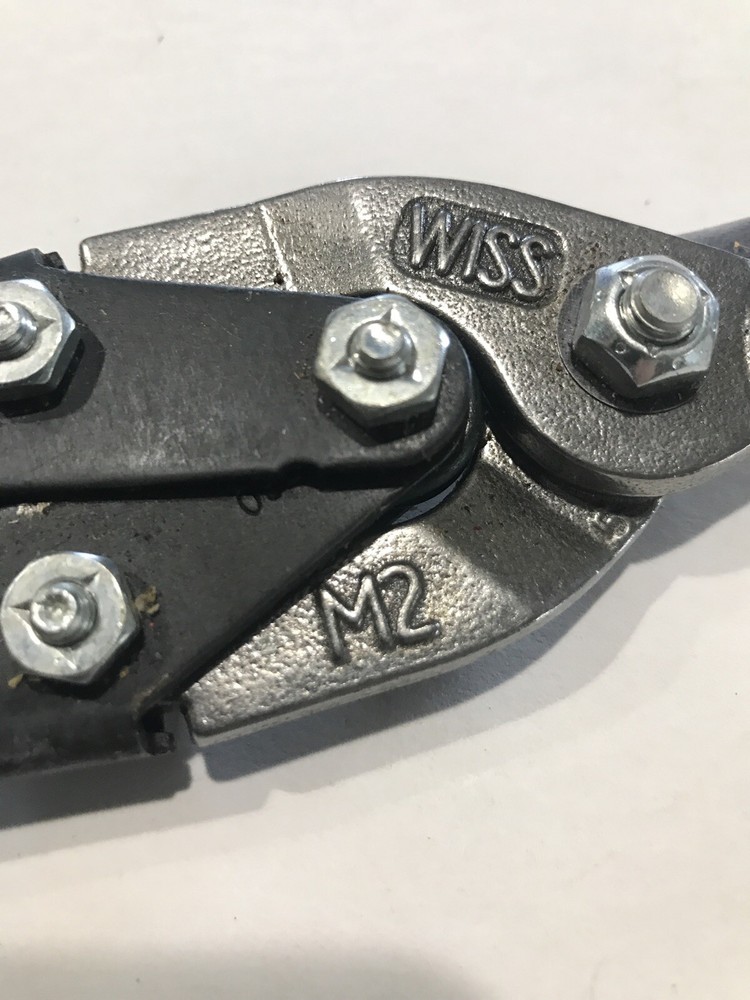 WISS M2 Tin Cutters Cut Coated Handle 0921