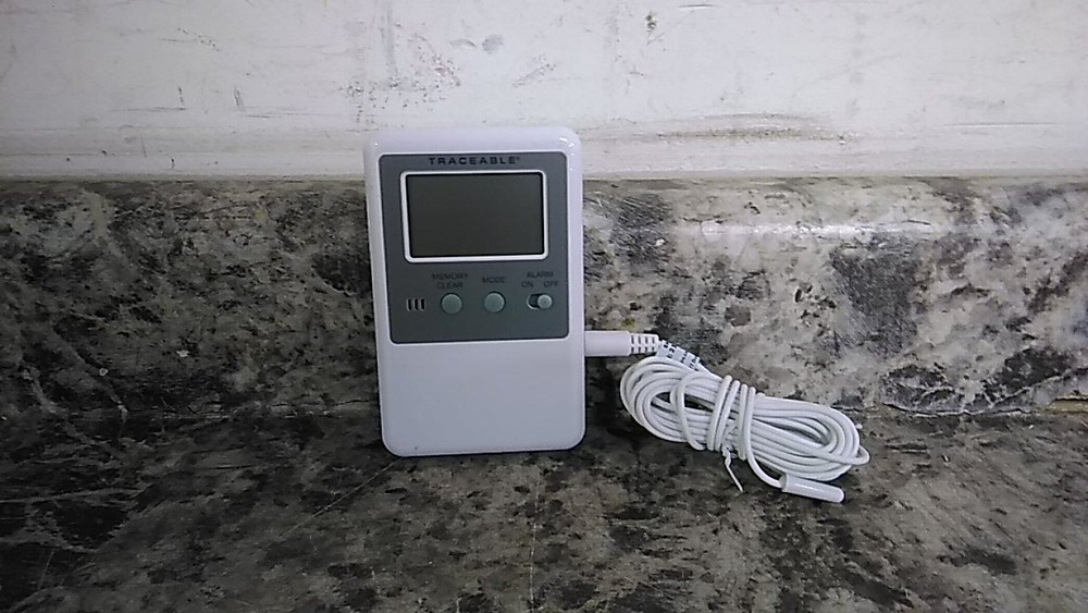 Traceable 4048 10 Pk Digital Thermometer