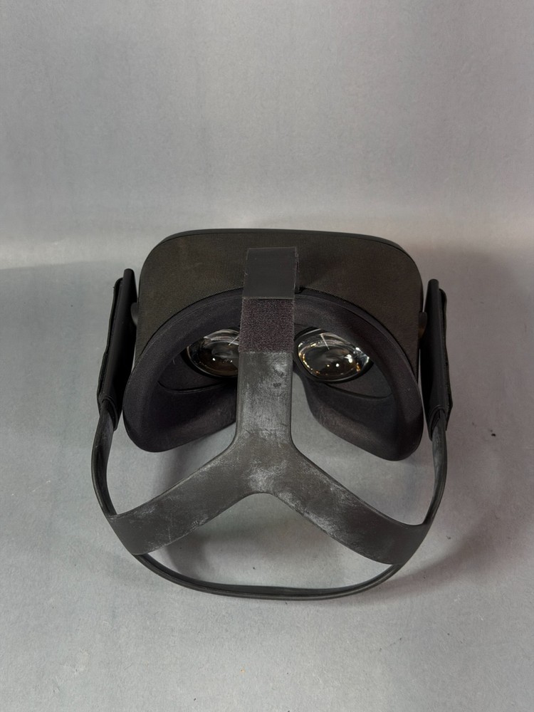Oculus Quest 1 VR Headset MH-B W/ Charging Cable