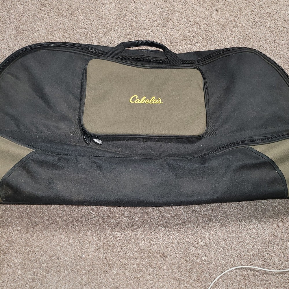 Diamond Infinite Edge Pro Bow Black + 6 Arrows + Soft Shell Cabelas Bag Preowned
