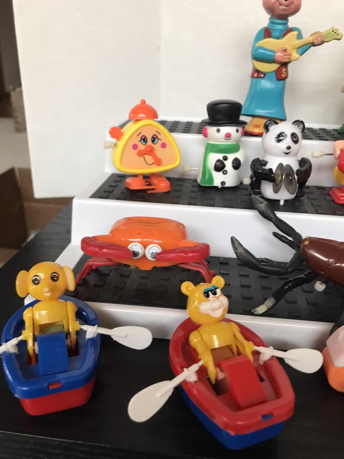 VINTAGE WIND UP TOYS HONG KONG LOT 19 BOXERS BOAT THEODORE SIMON PANDA CLOCK