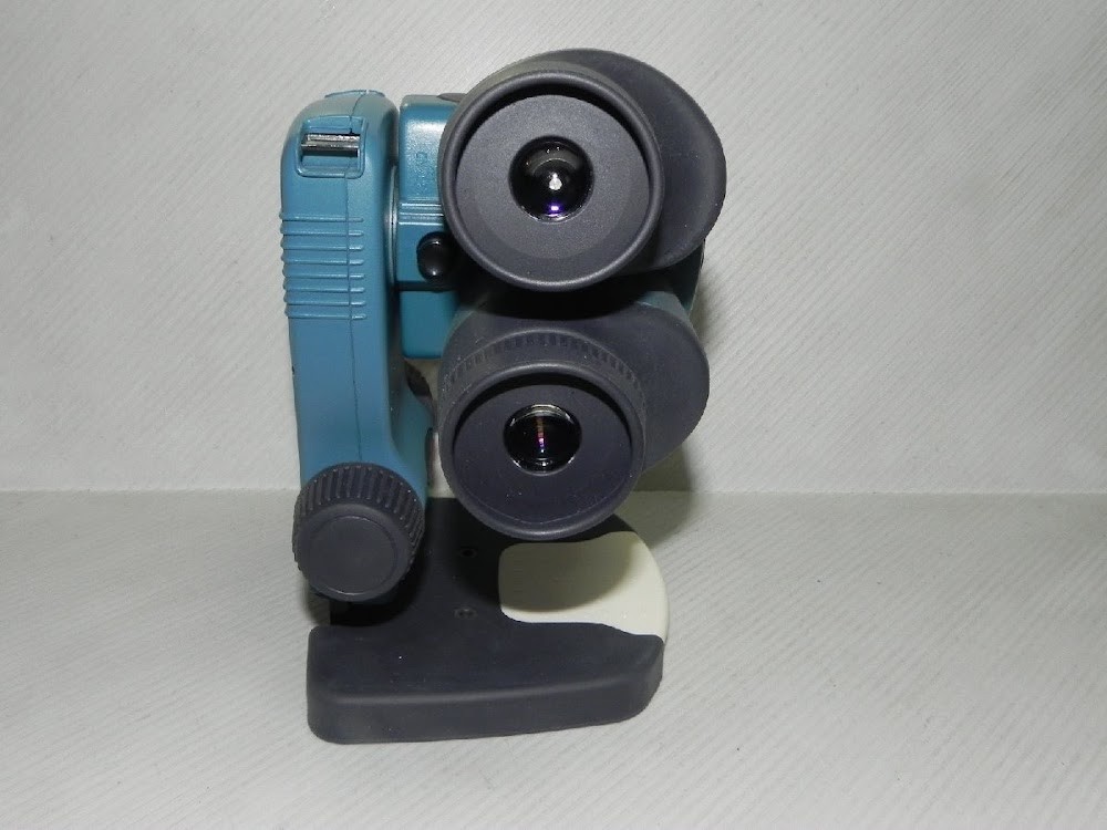 Nikon Nature Scope Fabre Portable Stereo Microscope USED
