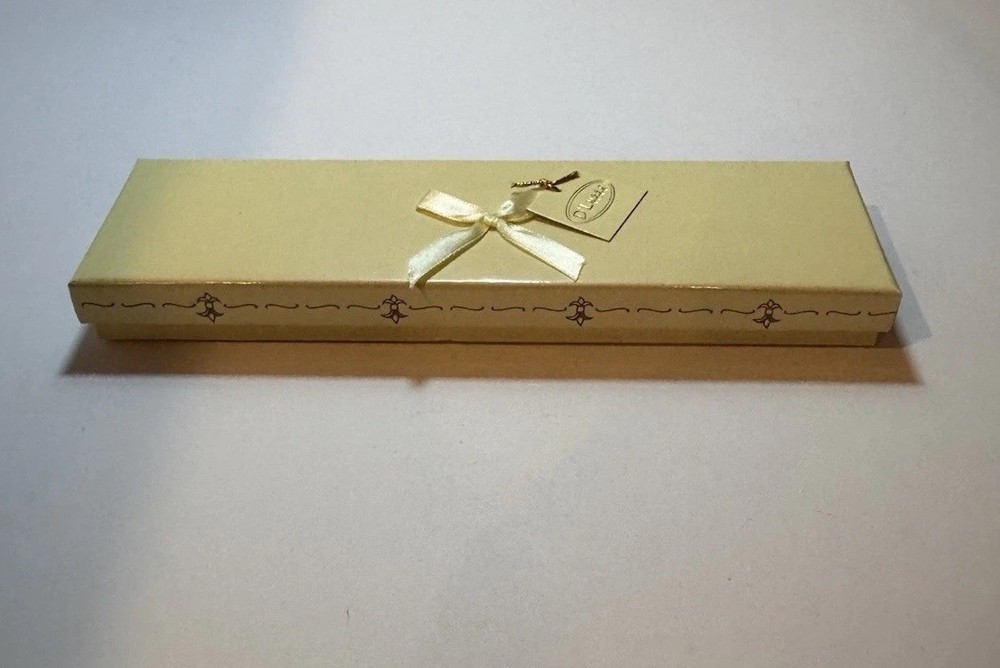 D'Lusso Cake Server with glass handle, in Gift Box
