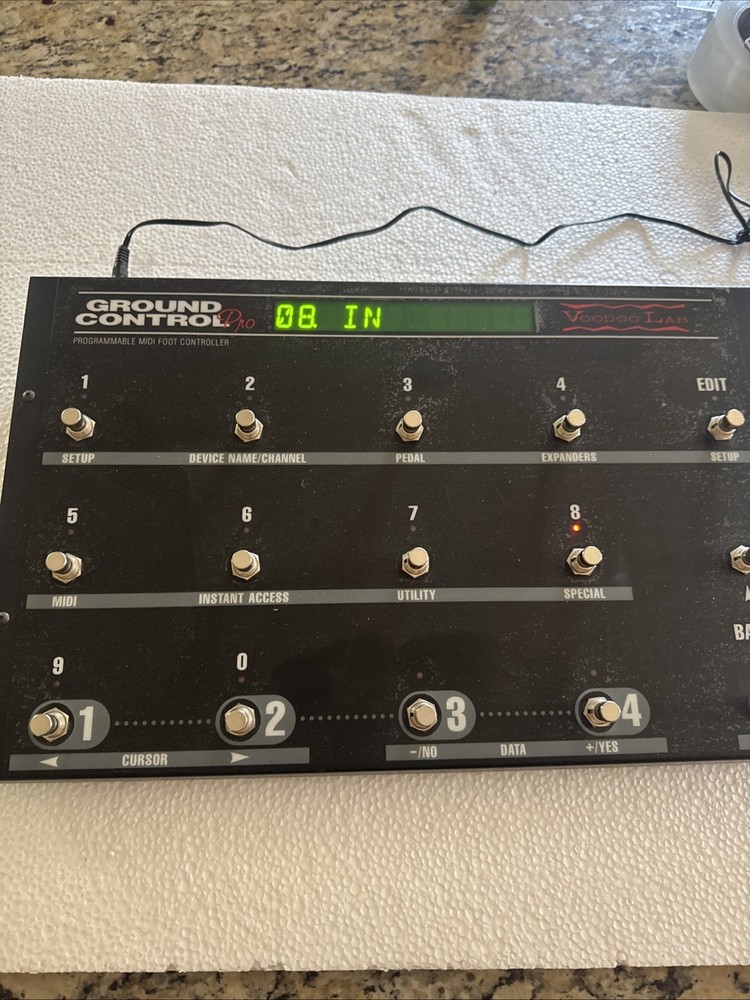 Voodoo Lab Ground Control Pro Guitar Rig MIDI Switching System