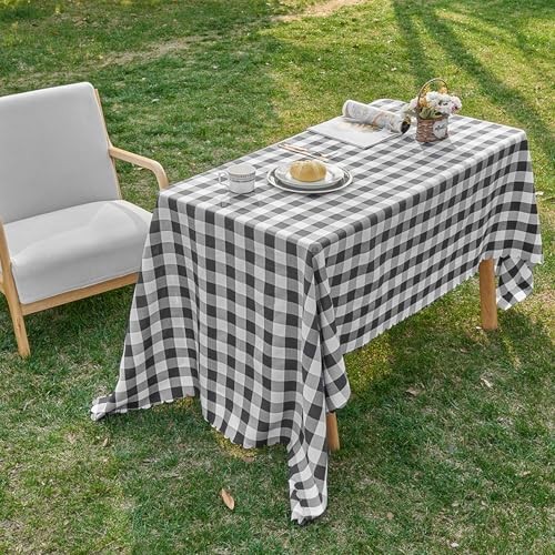 Gingham Tablecloth – 71" x 55" (Rectangular) Gingham (Scalloped Edge) - Black