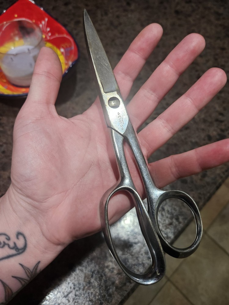 USA Made 8" CUTCO 66 Stainless/ Chrome Kitchen Shears / Scissors.