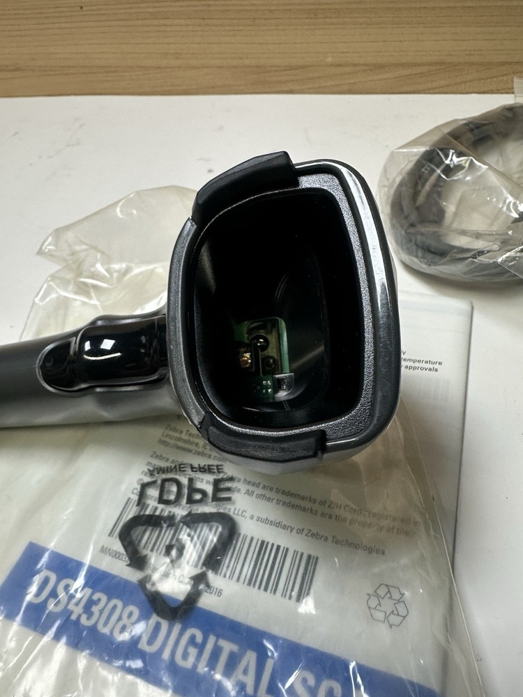 Symbol DS4308 Standard Range USB Handheld Barcode Scanner DS4308-SR00007ZZAP