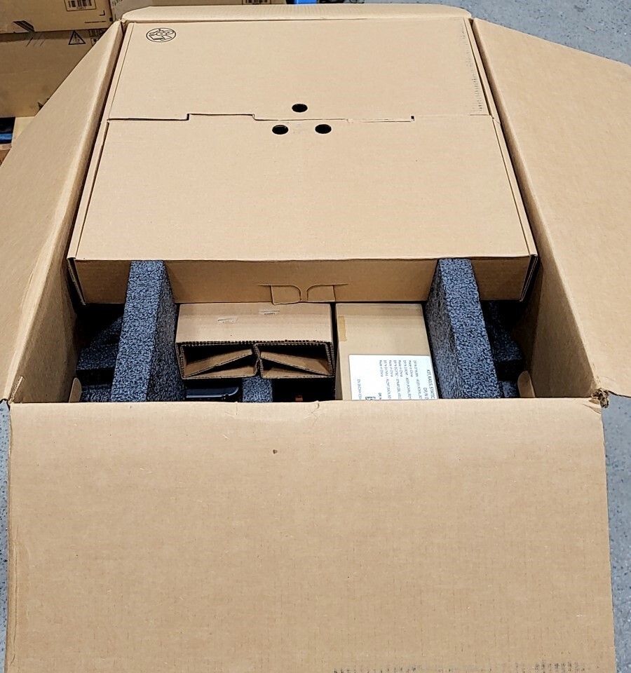 NEW OPEN BOX DELL EQUALLOGIC PS6210 iSCSI E04J 24-Bay Storage Array SEE NOTES