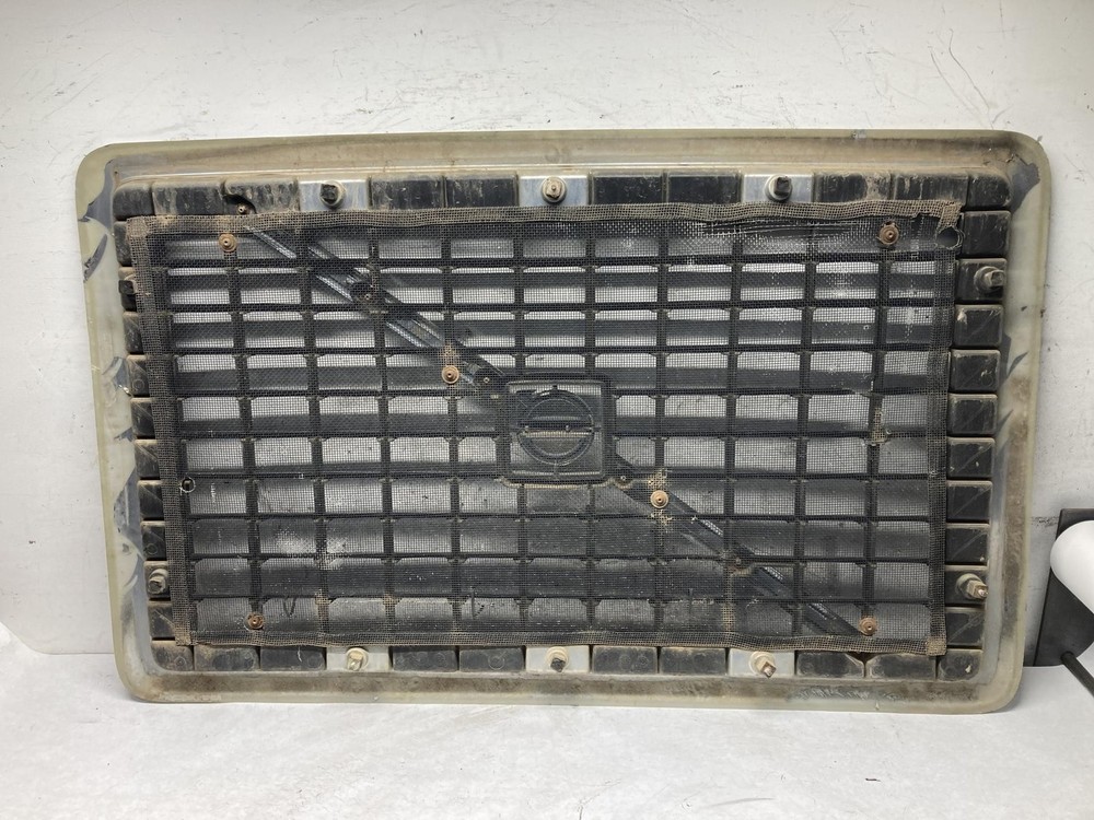 2003-2017 Volvo VNL Grille - Used