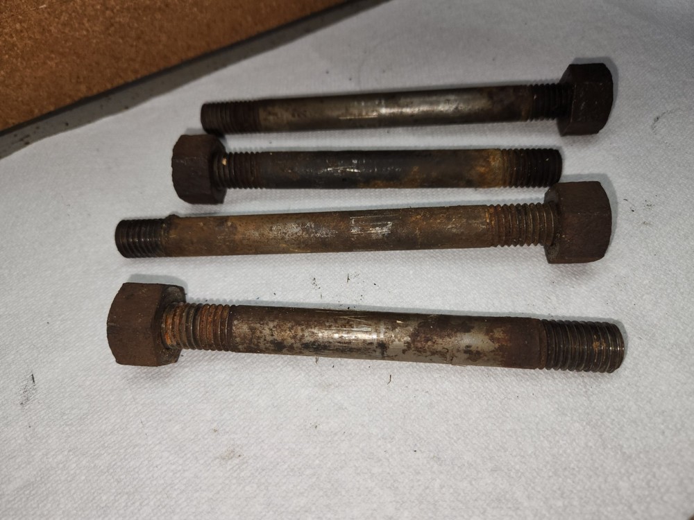 Mccormick Deering Model M 6hp Head Studs And Nuts