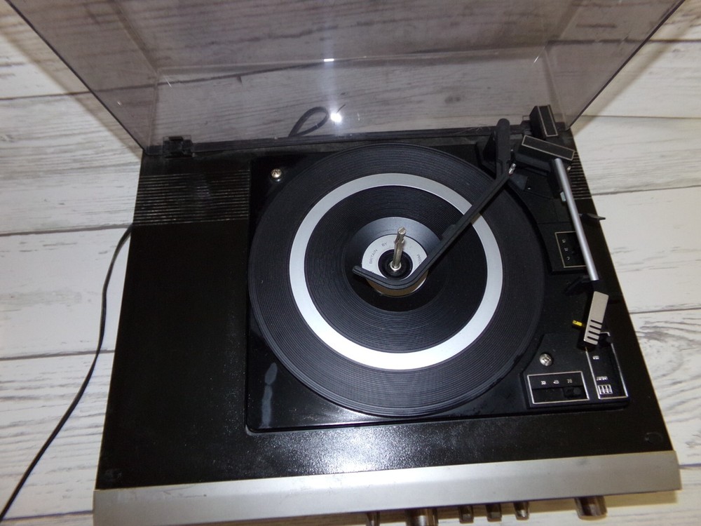 Centrex TH-2211 8 Track Stereo System Record Player