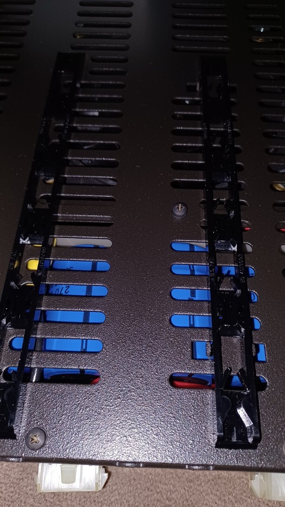 Allen Bradley 1389-M2 Mounting Rack / Chassis Module Ser A