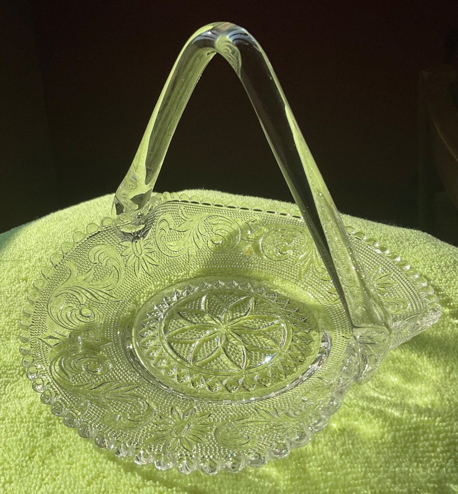 Clear Glass Candy / Nut Dish With Handle/Princess Feather Triangle Handle