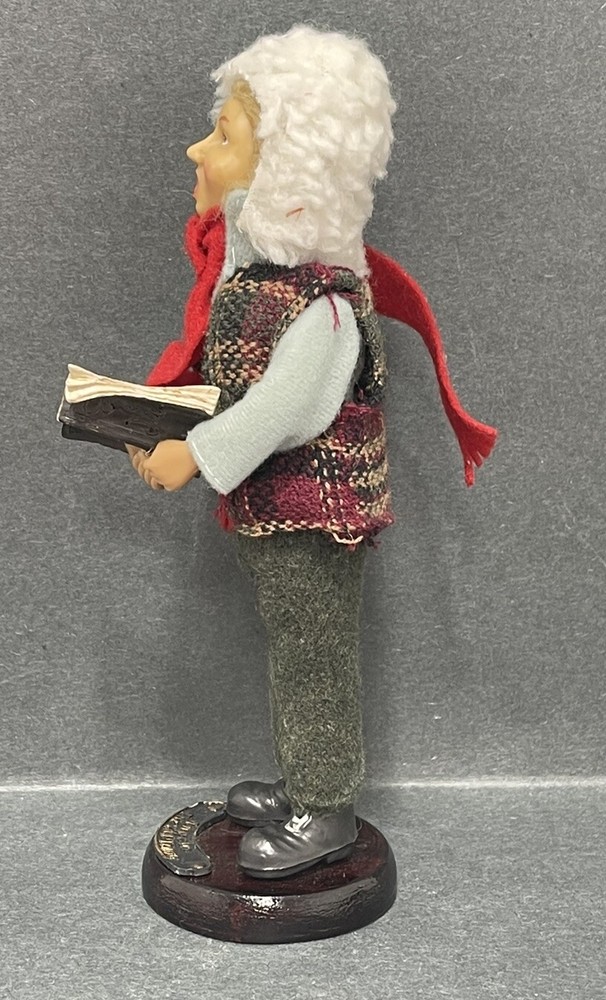 Angelo Second Tenor Caroler Figurine