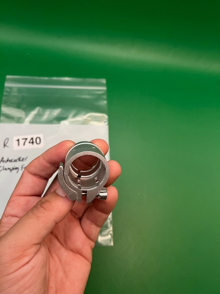 Autococker Clamping Feedneck