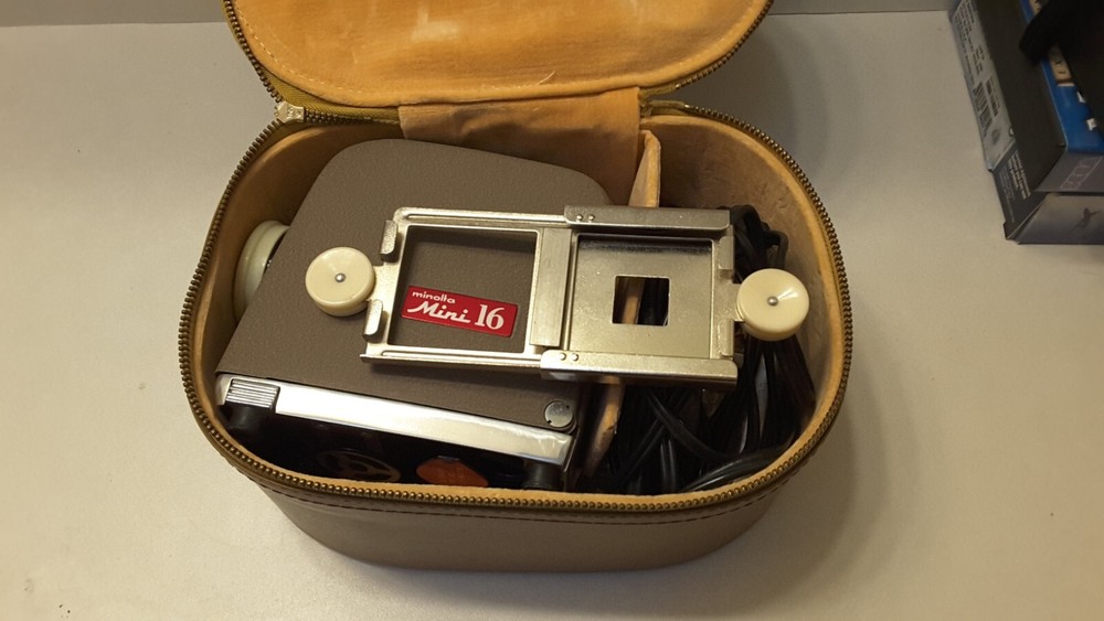 Vintage Minolta Mini-16 Projector, Original Case & Box, Tested and Working