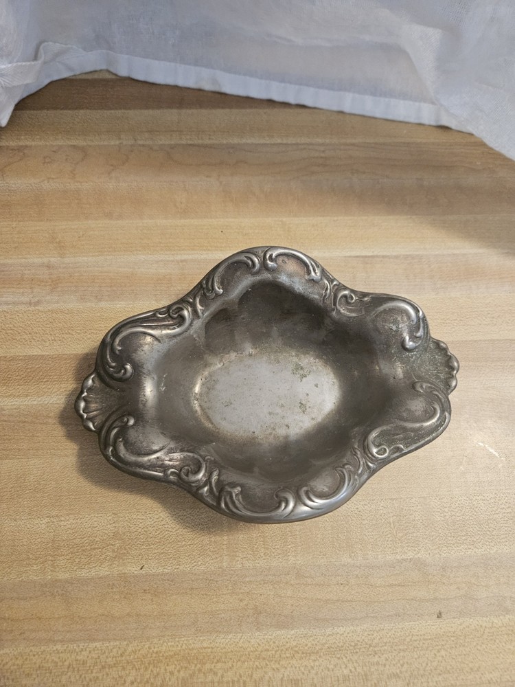 Vintage Sheridan Silver-Plate Candy Dish 7"