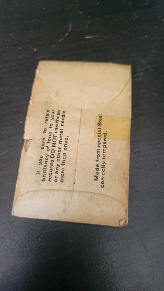 Williams Harmonious Med Gramophone phonograph needle packet - empty