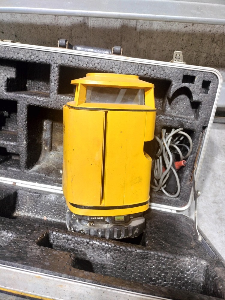 Laser Alignment Laser Beacon Model 3900 3920